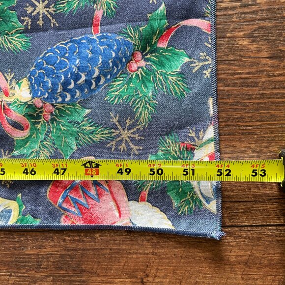 Christmas Cotton Table Cloth 52x72 inches, Santa Themed Tablecloth, Rectangle - Picture 2 of 9